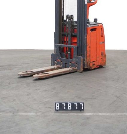 T87877