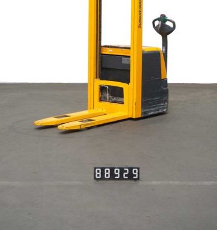 T88929